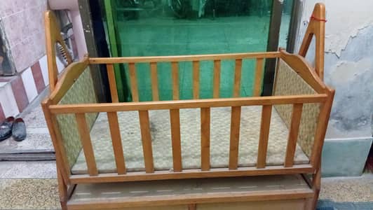 baby cot