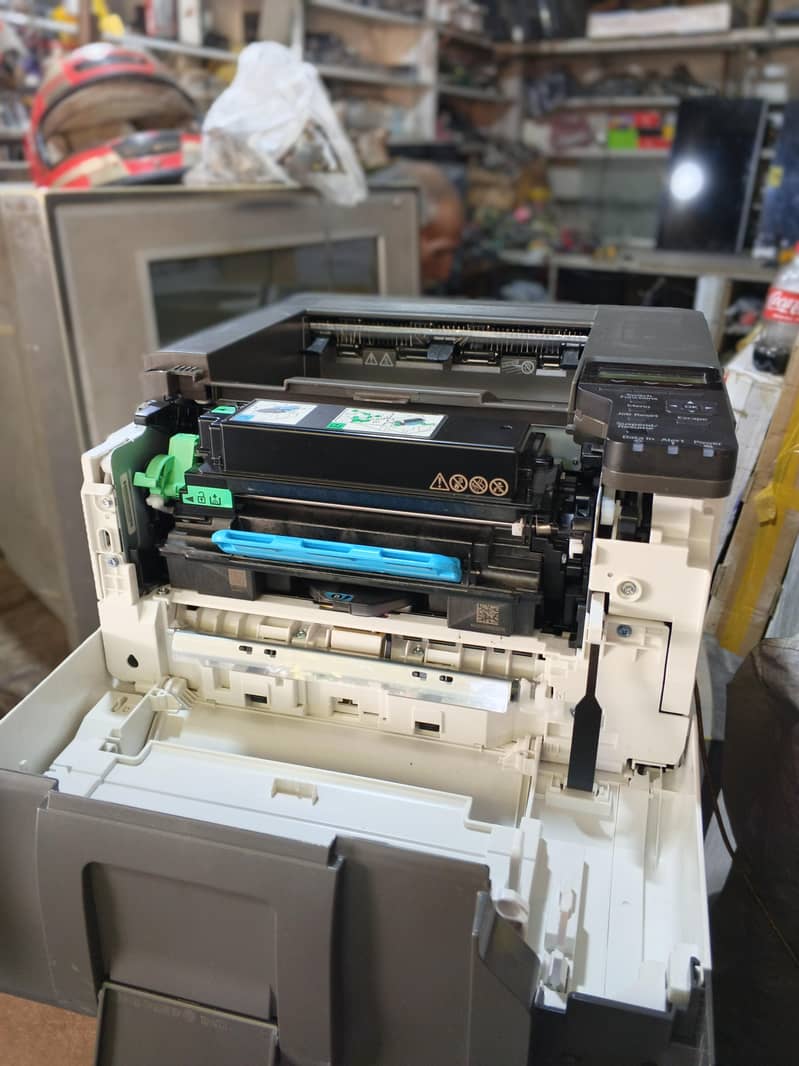 Ricoh p501 1