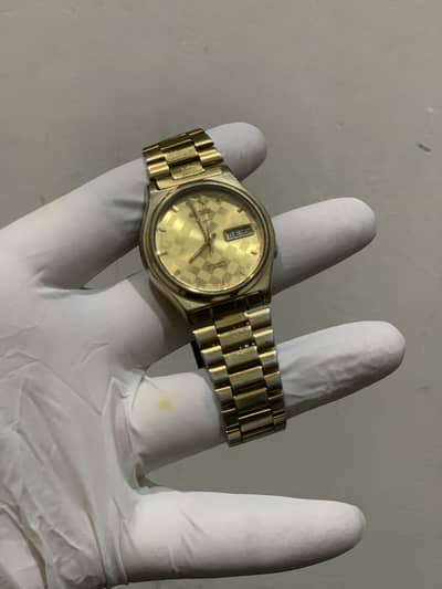 Seiko 5 17 Jewels Automatic Movement (Urgent sale)read description