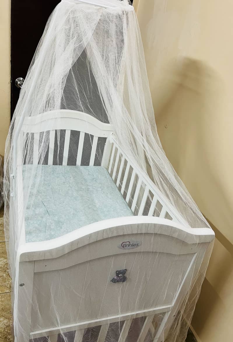 Baby cot 5