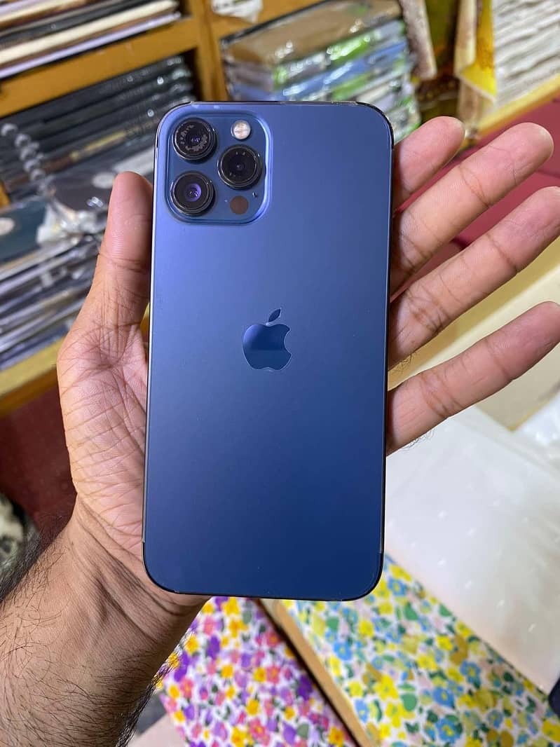 Apple iPhone 12 Pro Max 3