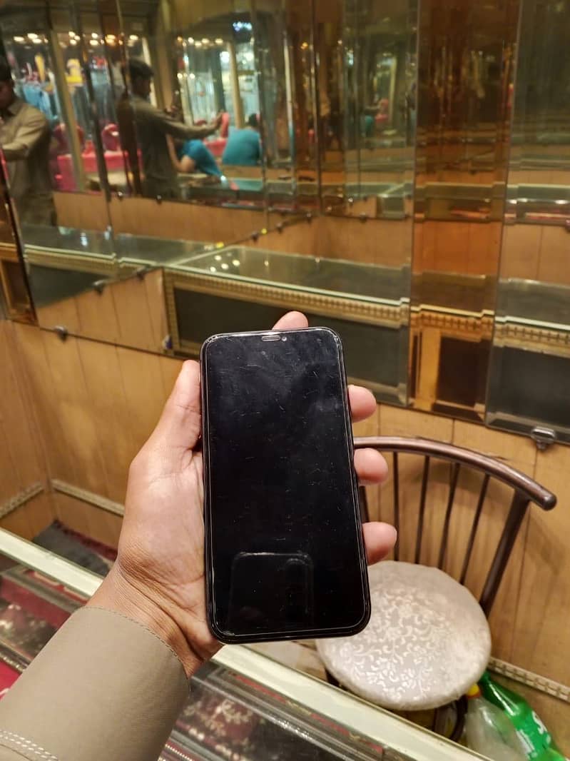 Apple iPhone 11 1