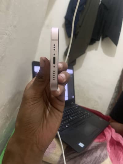 Apple iPhone 13 jv
