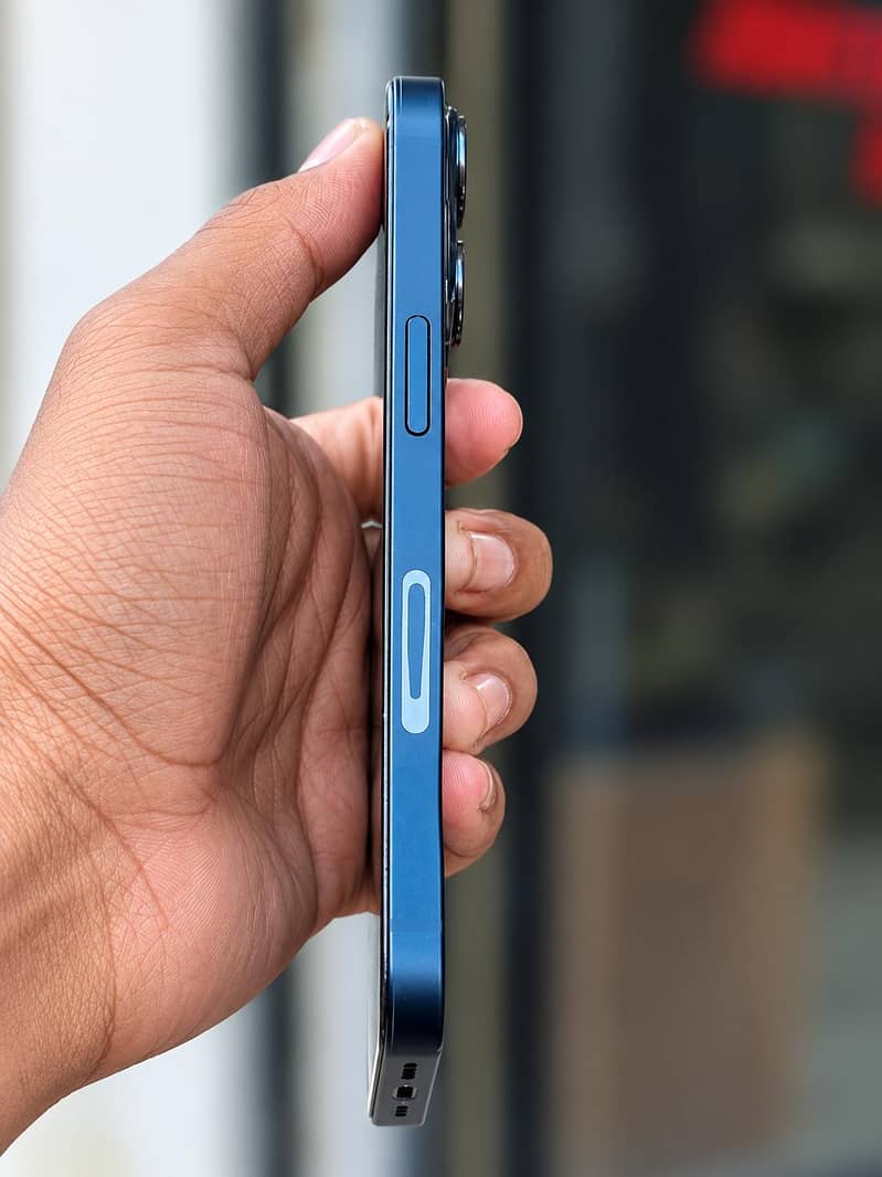 Apple iPhone 14 1