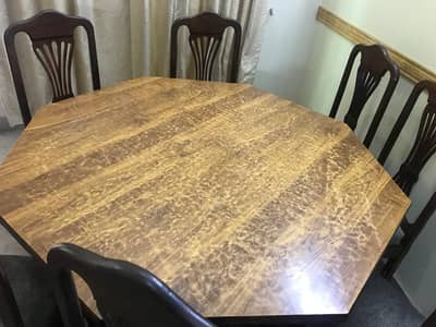 Round Dining Table 8 seater