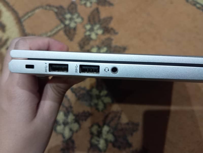 HP G830 6