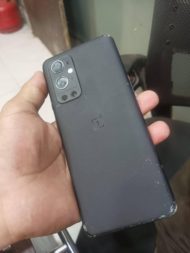 One Plus 9 Pro 1