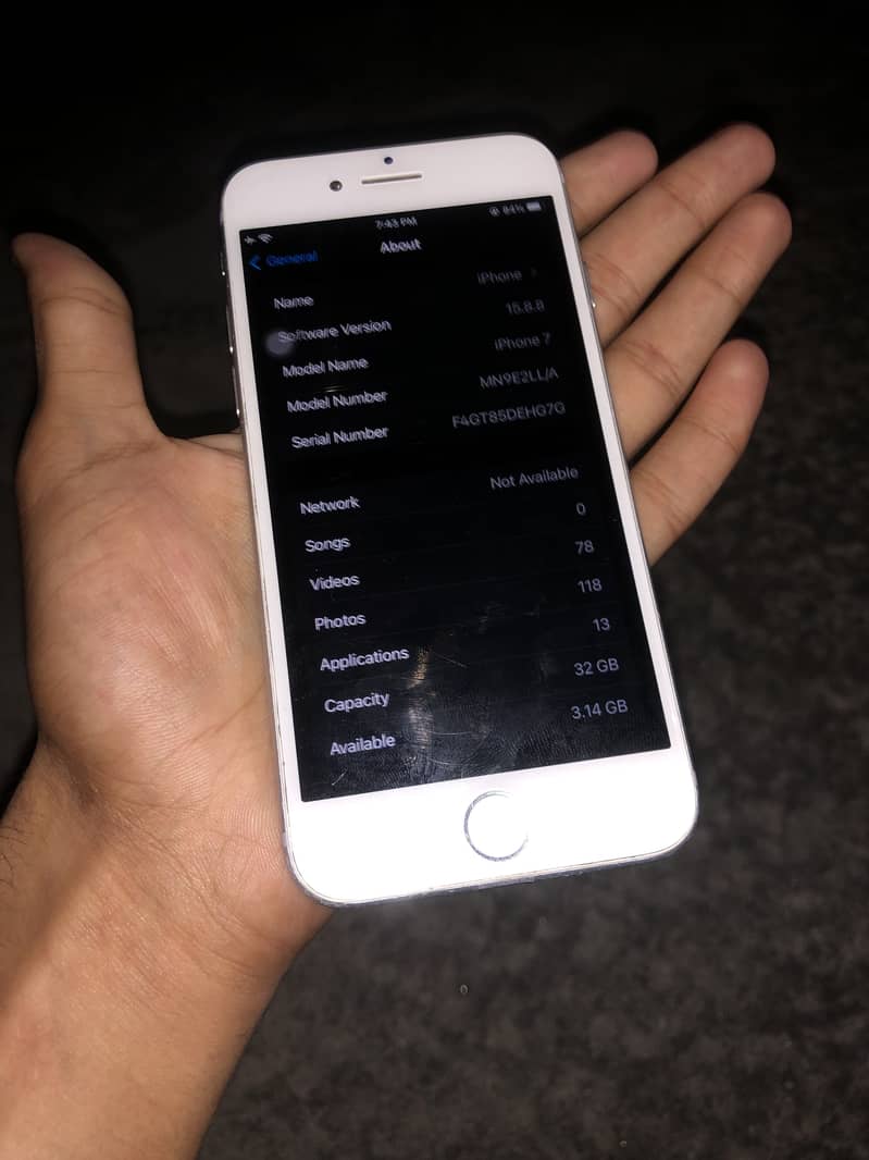 Apple iPhone 7 6