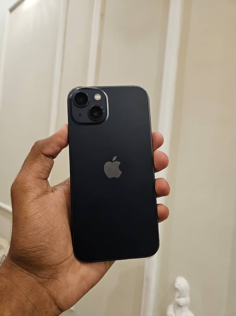 Apple iPhone 13 0