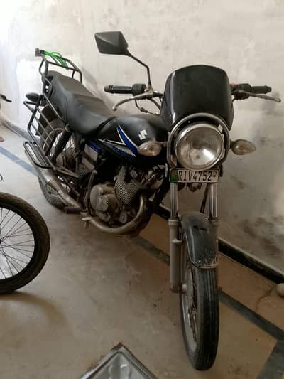 Suzuki GS 150
