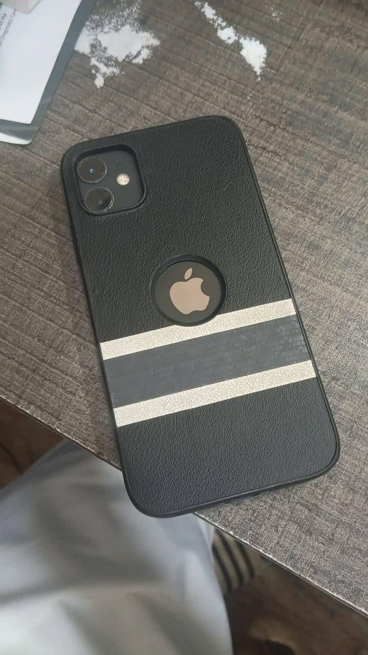 Apple iPhone 11 0