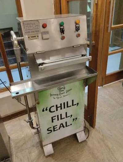Milk packing machine