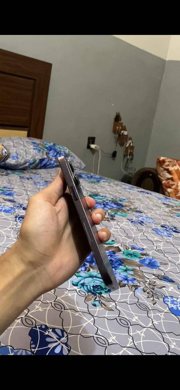 Apple iPhone 14 Pro Max 2