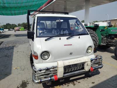 Hyundai Shehzore 2005