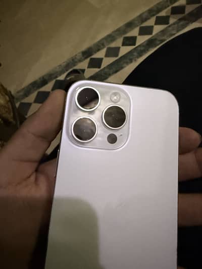Apple iPhone 16 Pro Max jv white titanium