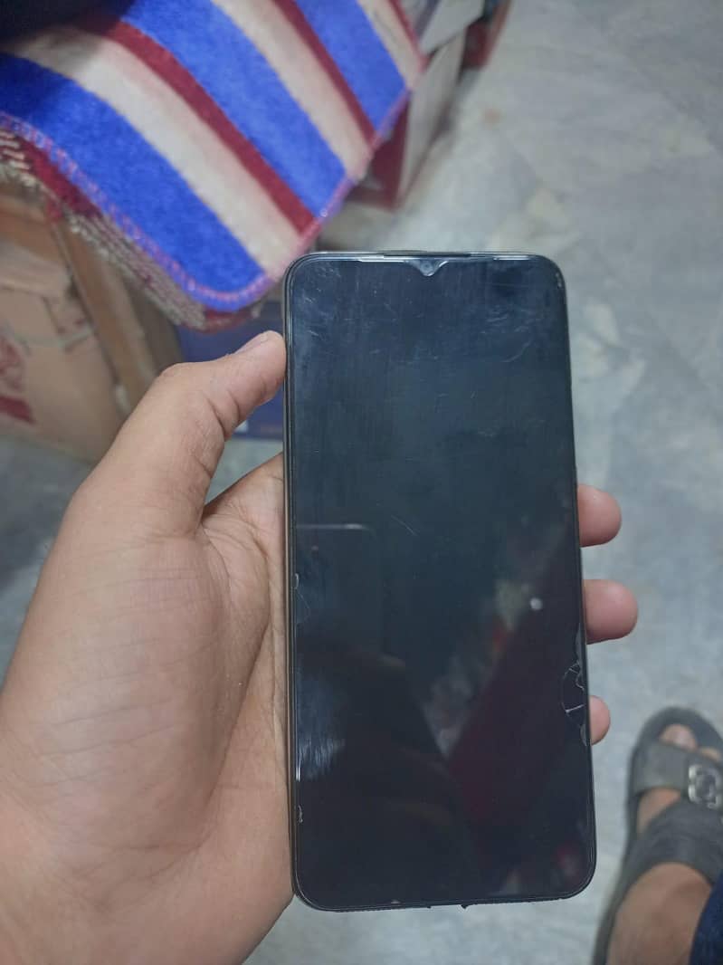 OPPO A38 0