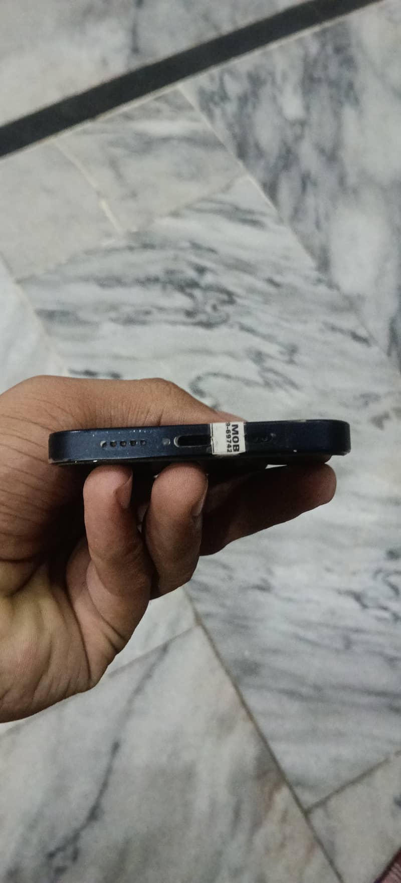 Apple iPhone 12 1