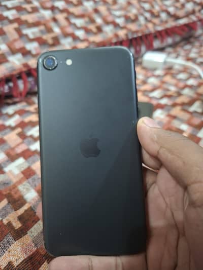 Apple iPhone SE