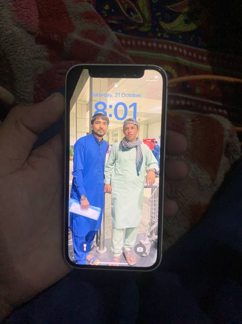 Apple iPhone 12 mini 1