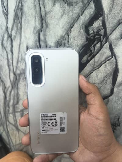 Infinix Hot 70