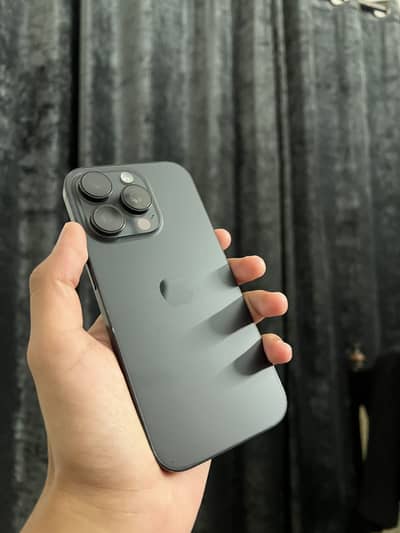 Apple iPhone 16 Pro