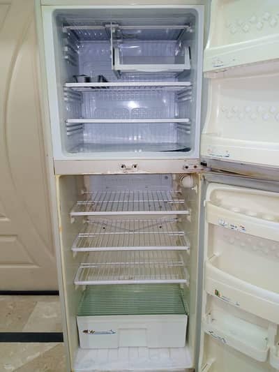 PEL REFRIGERATOR
