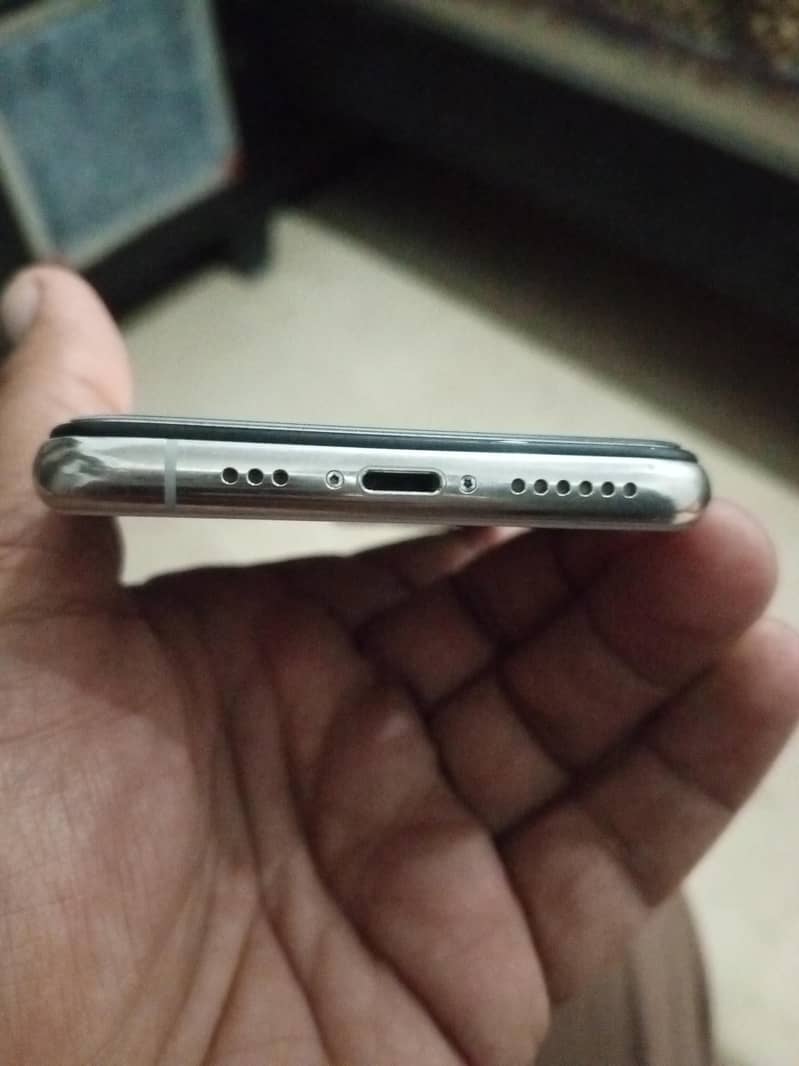 Apple iPhone 11 pro 3