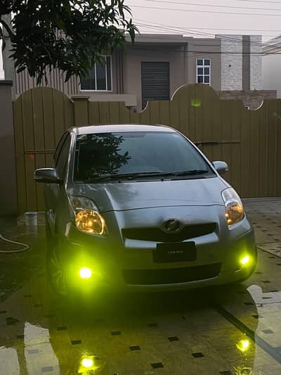 Toyota Vitz 2010