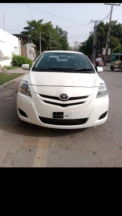 Toyota Belta 2006