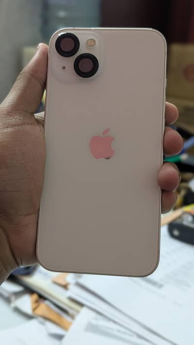 Apple iPhone 13