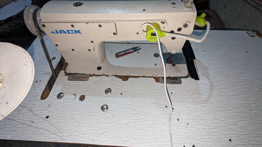 jack sewing machine 1