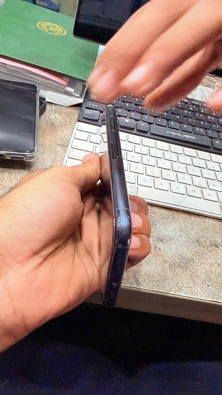Apple iPhone 11 Pro 1