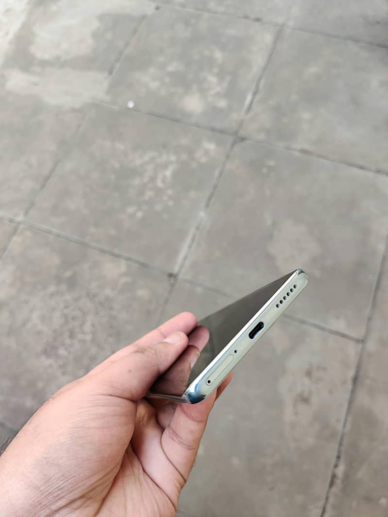 Xiaomi Redmi Note 14 Pro 1