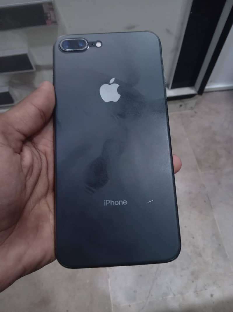 Apple iPhone 8 Plus 0