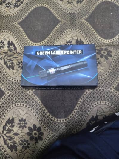 green laser pointer use lens. problem only