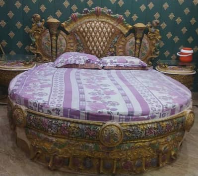 6 Piece Heavy chinioti Bedroom set For sale - Urgent