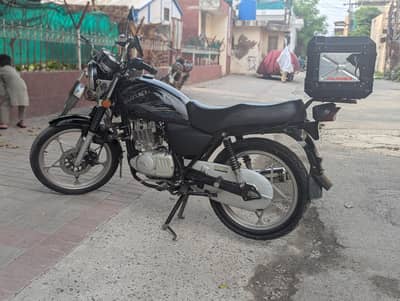 SUZUKI GS 150 S/E 2022 Urgent Sale
