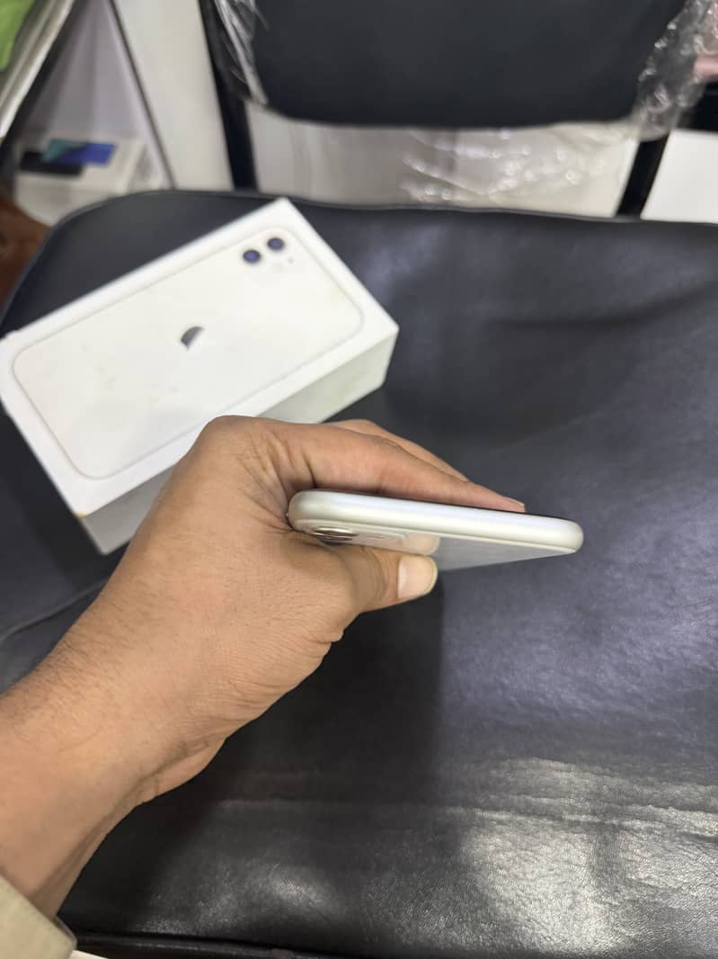 Apple iPhone 11 1