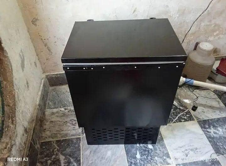 mini freezer 1