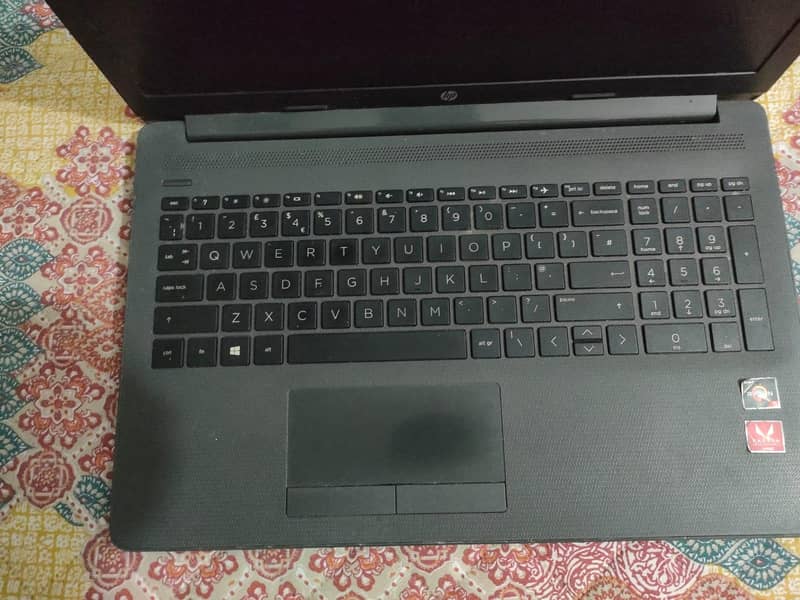 HP Rysen 5 AMD 3