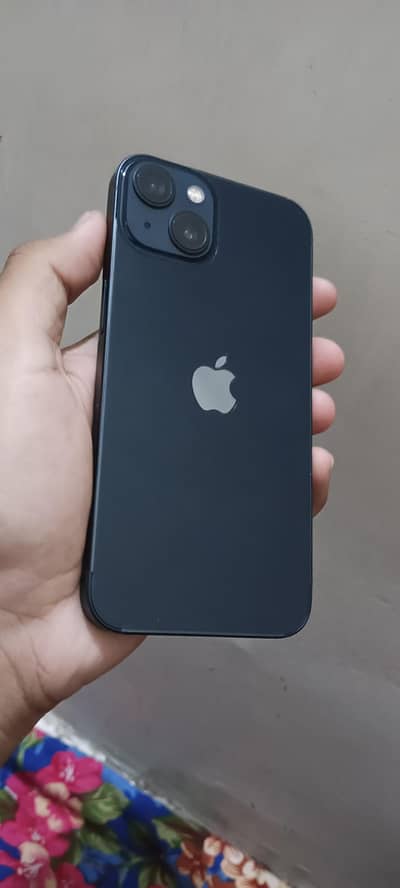 Apple iPhone 13