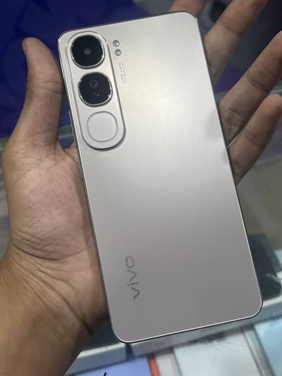 Vivo Y200