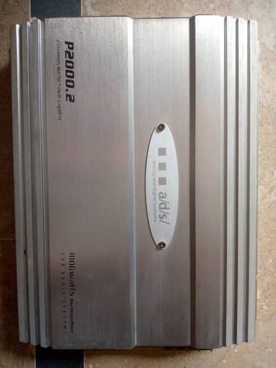 a/d/s 2 chanal amplefiyar with 10 inch Kenwood wooferiiik