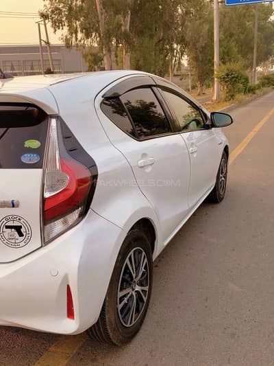 Toyota Aqua 2013