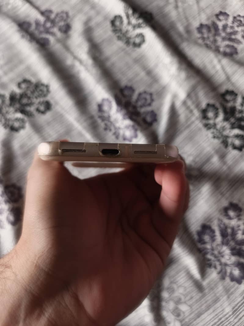 Google Pixel 8 1