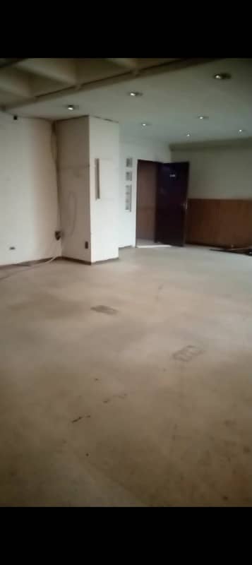 1550Sqft Office For Rent Main Boulevard Gullberg