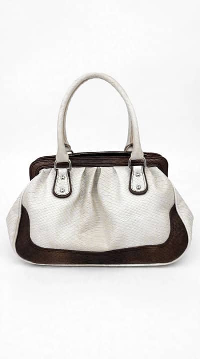 Ladies hand bag