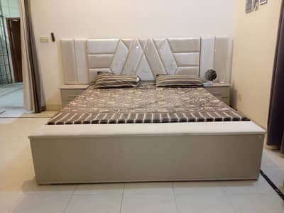 bedroom set