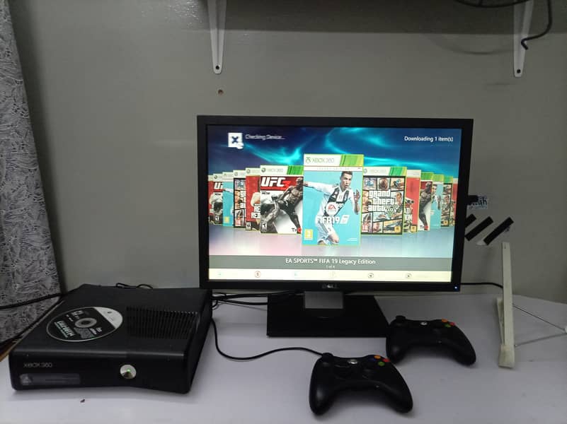 Xbox 360 slim 0