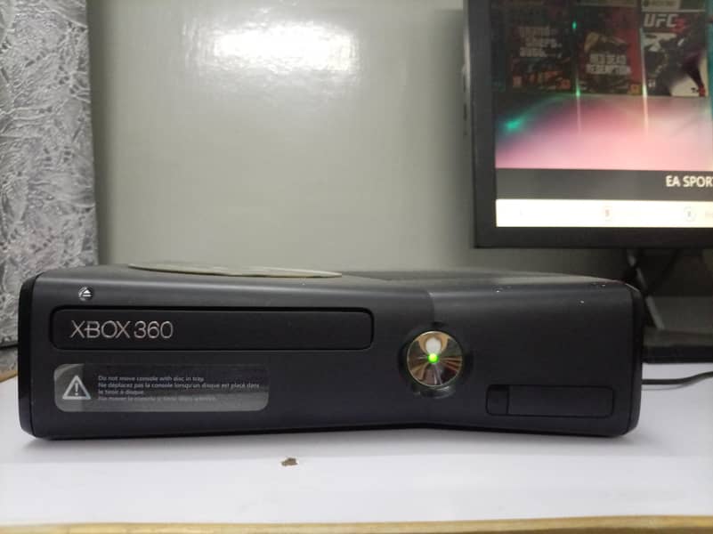 Xbox 360 slim 1